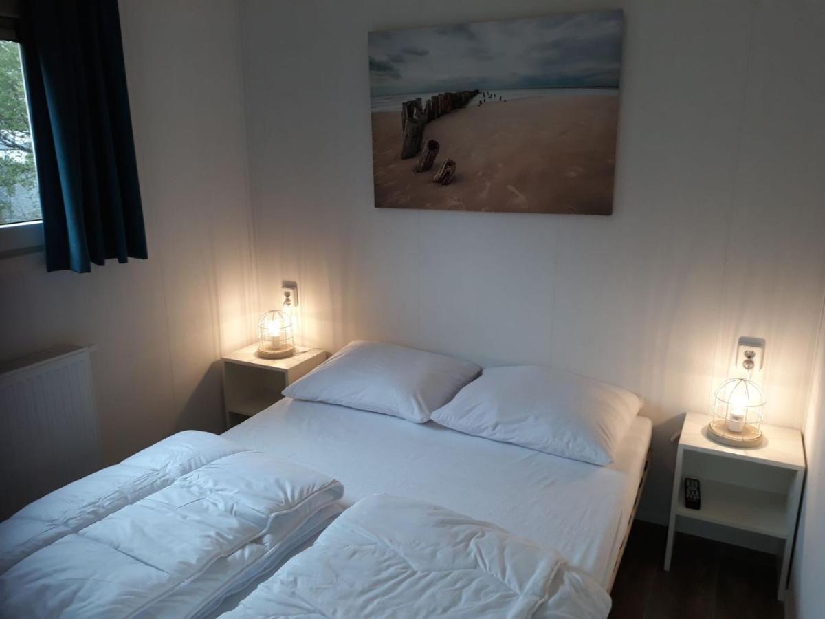Camping De Duinhoeve Chalet Schelp Not For Companies 니우-함스테더 외부 사진